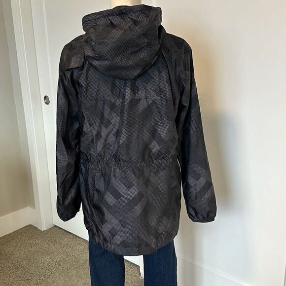 Xersion Lightweight Windbreaker Jacket - Picture 10 of 10